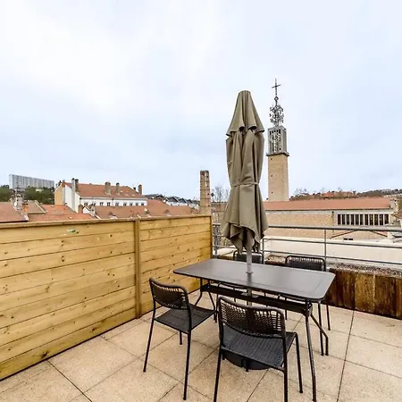 4 Personnes Terrasse Garage Climatisation * 里昂